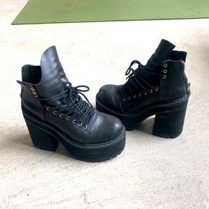 COPY - UNIF boots black Size 7 zipper